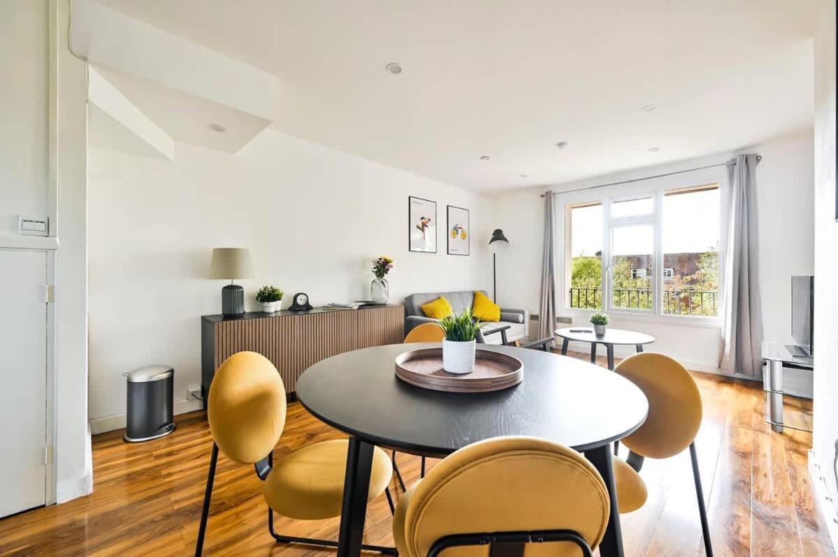Spacious 2 Bed Duplex - Zone 1 - Workspace Appartamento *