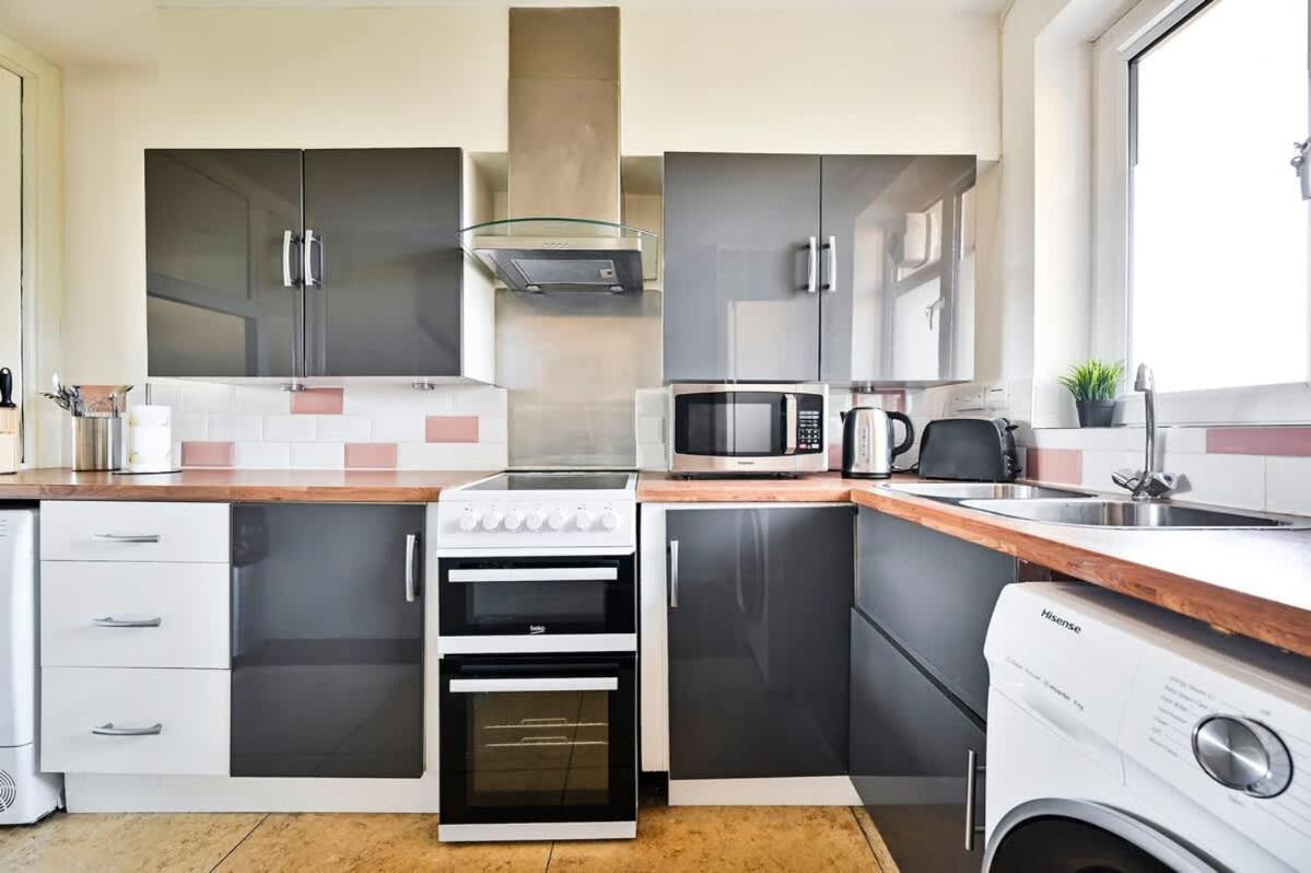 Appartamento Spacious 2 Bed Duplex - Zone 1 - Workspace *